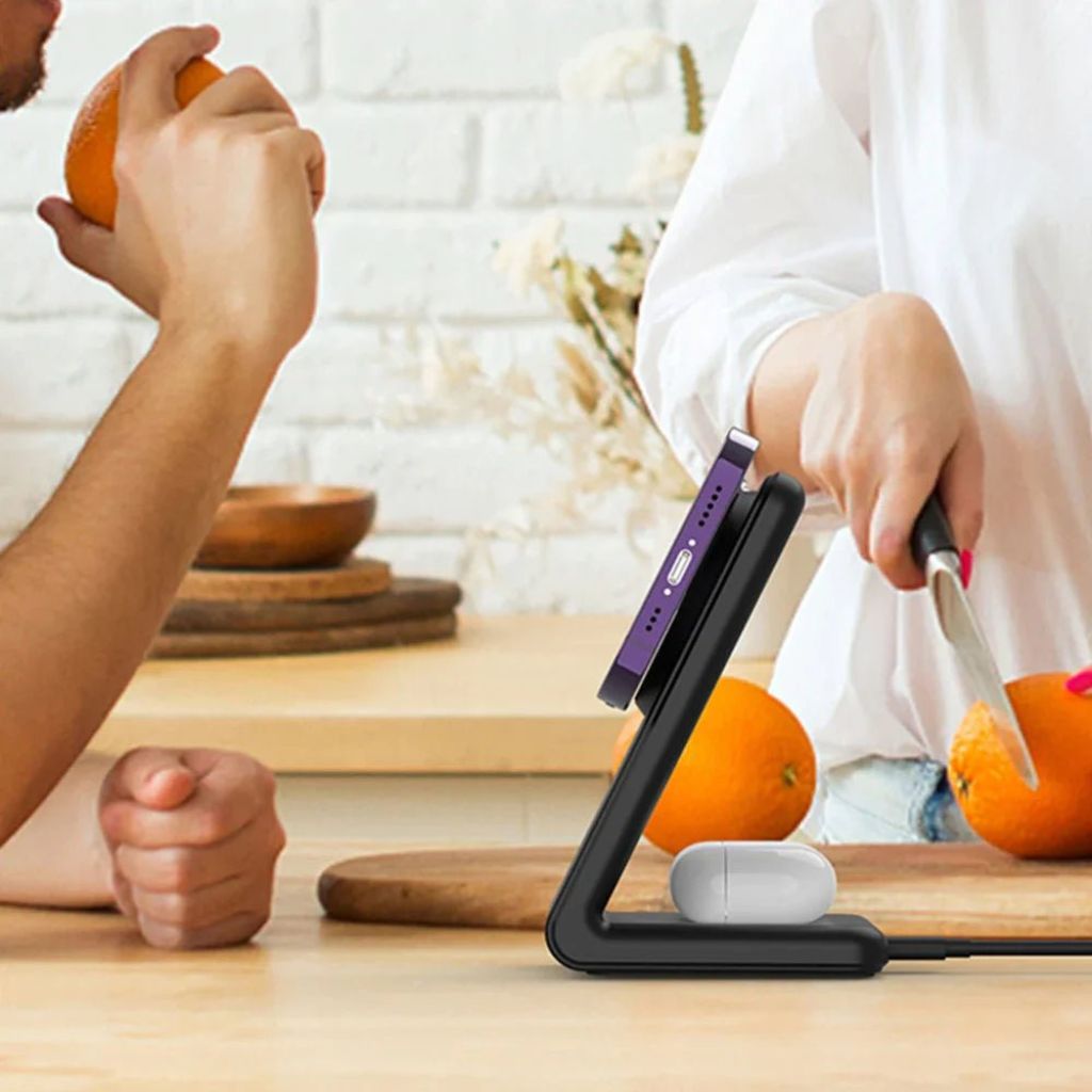 2 in 1 Magnetic Charger for Apple - MoodPeach