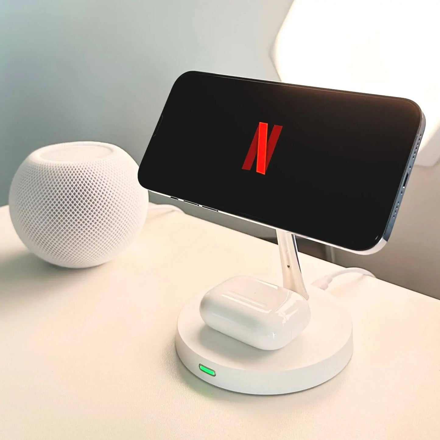 2 in 1 Magnetic Charger for Apple - MoodPeach
