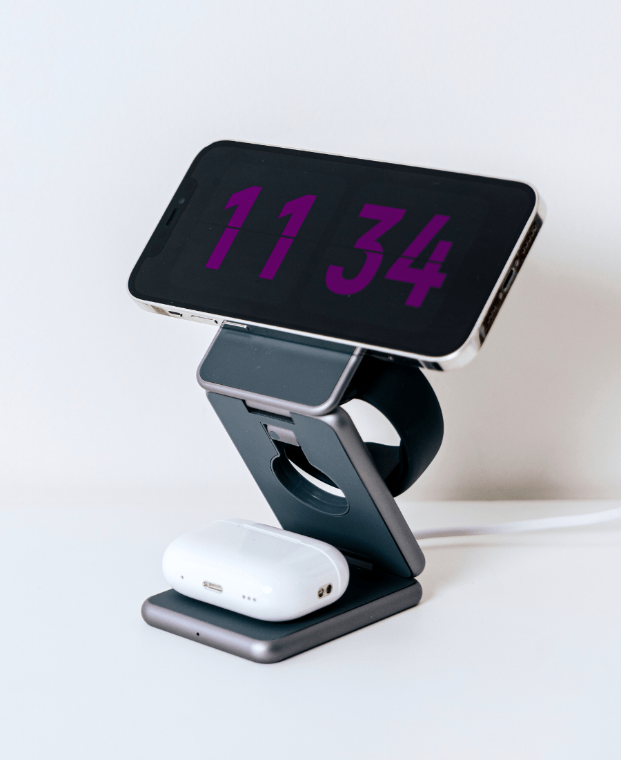 3 - in - 1 Foldable Magnetic Wireless Charging Station - MoodPeach