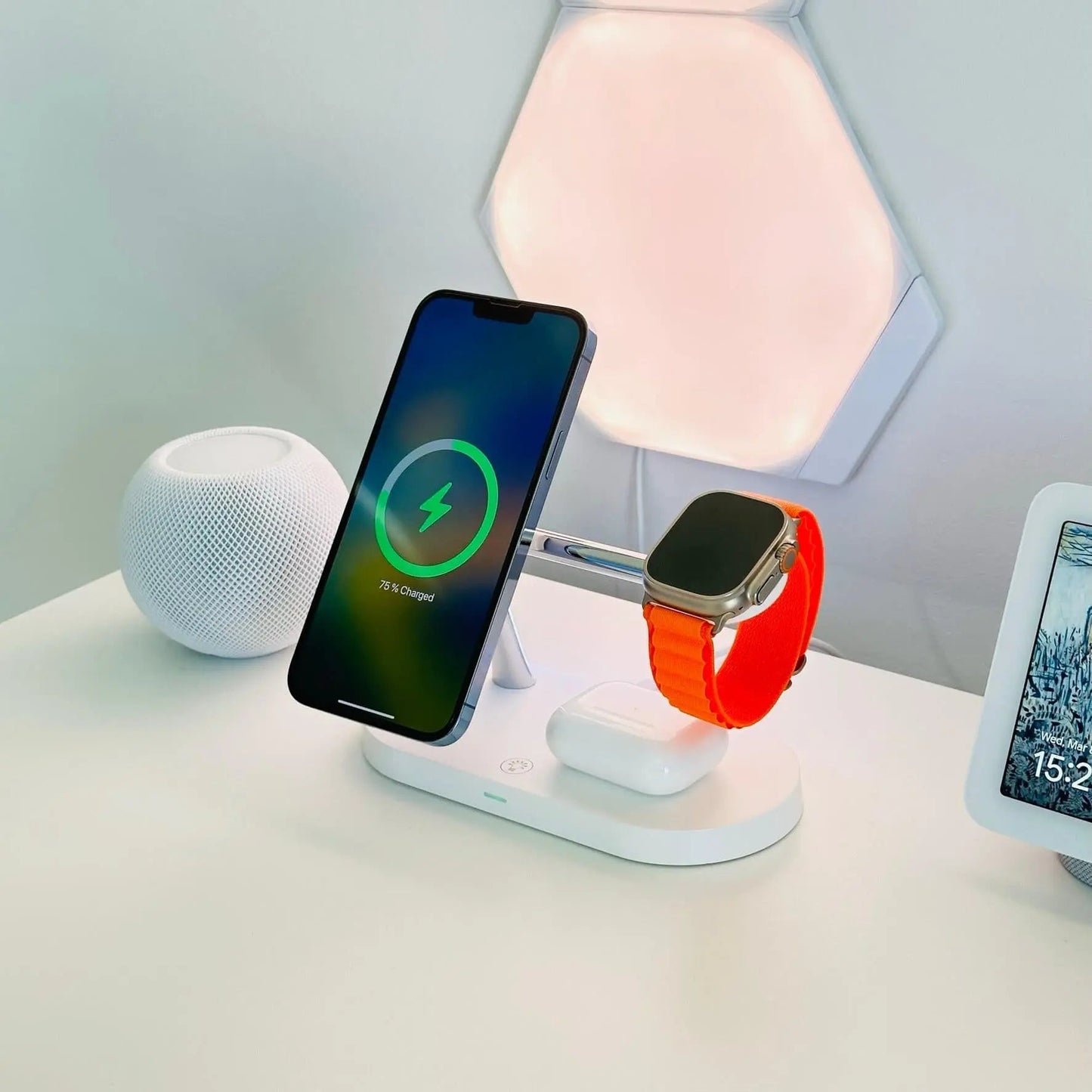 3 in 1 Magnetic Charger for Apple - MoodPeach