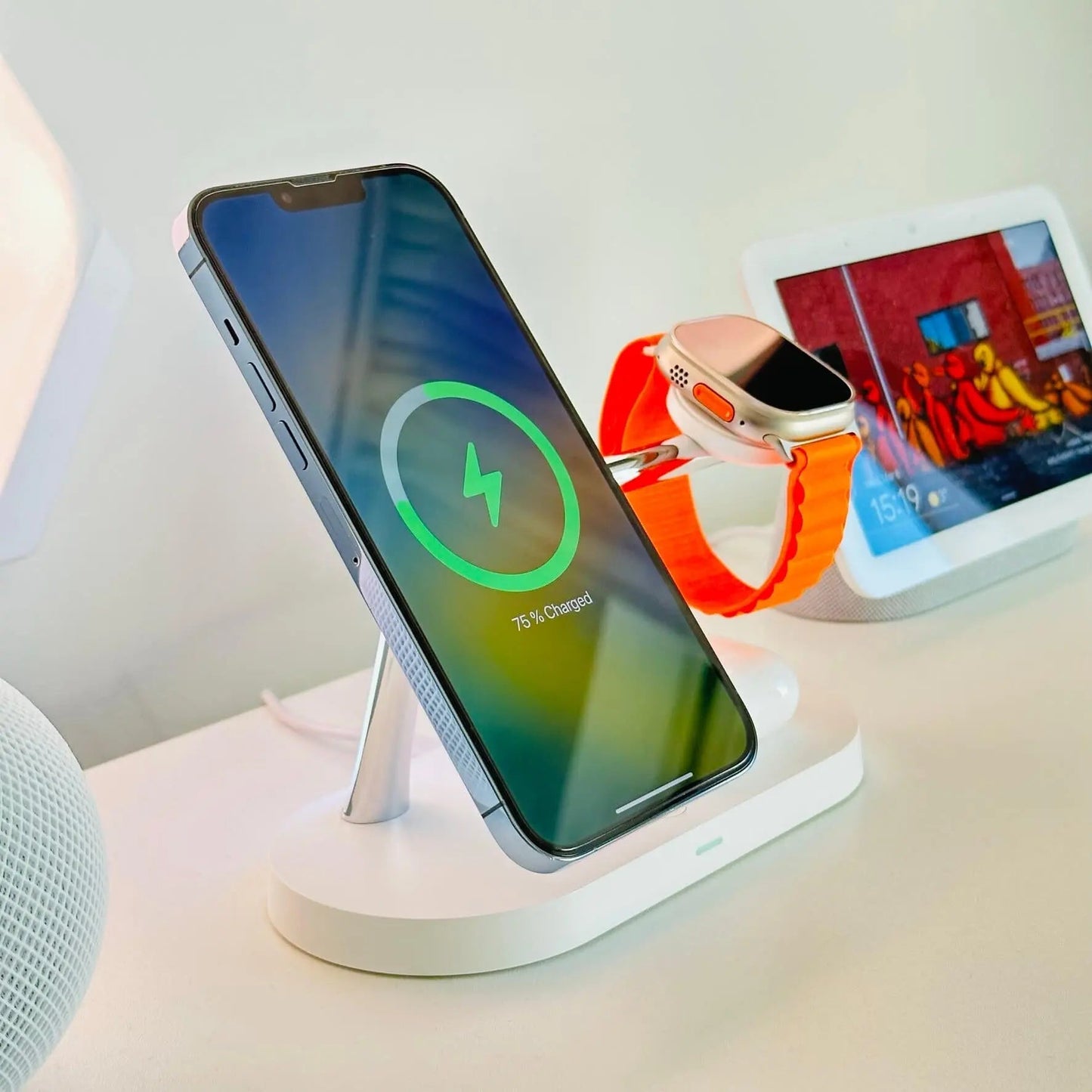 3 in 1 Magnetic Charger for Apple - MoodPeach