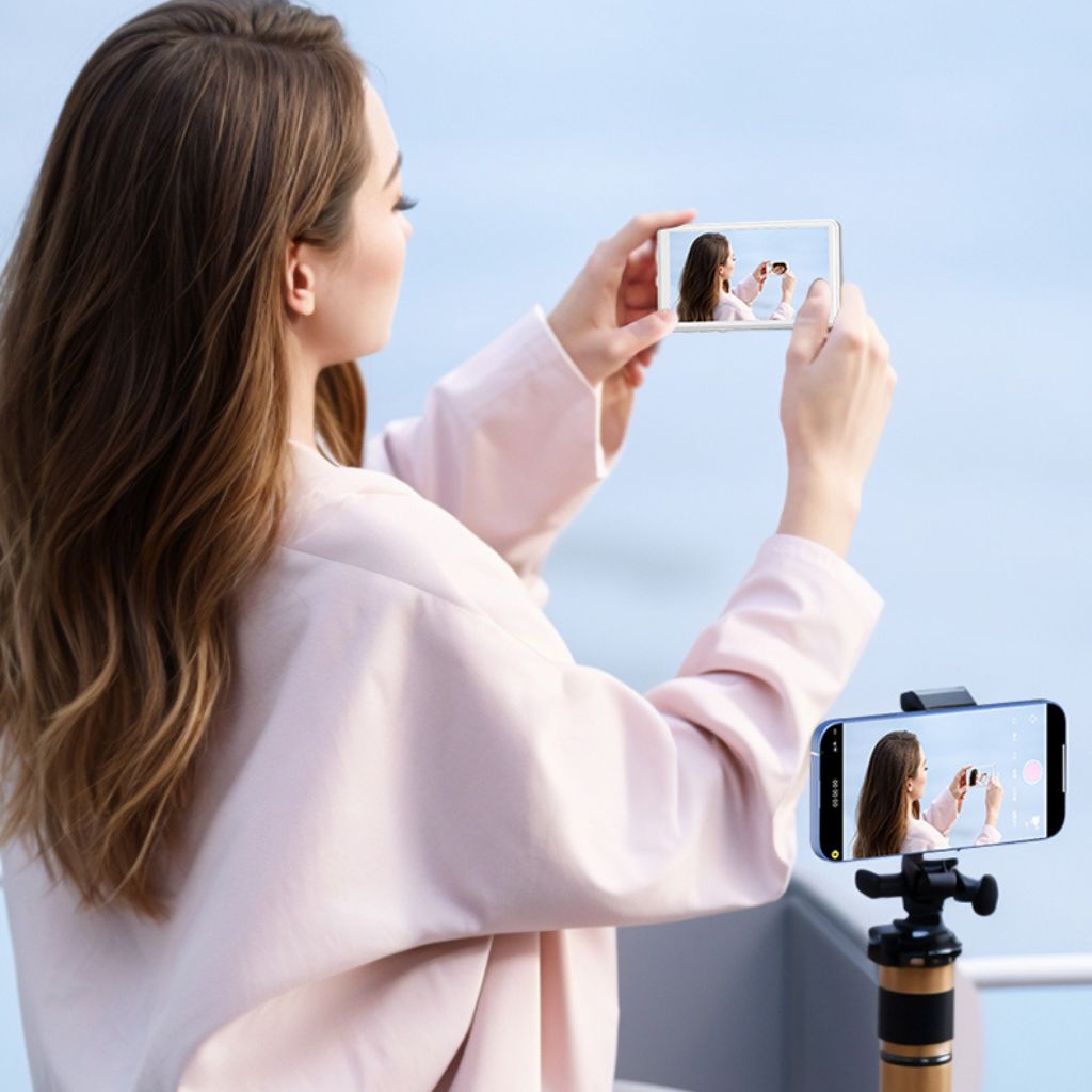 Content Creator Magnetic Selfie Screen - MoodPeach