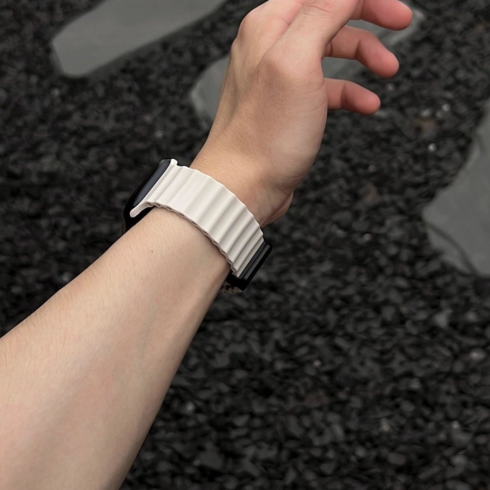 Magnetic Silicone Band for Apple Watch - MoodPeach
