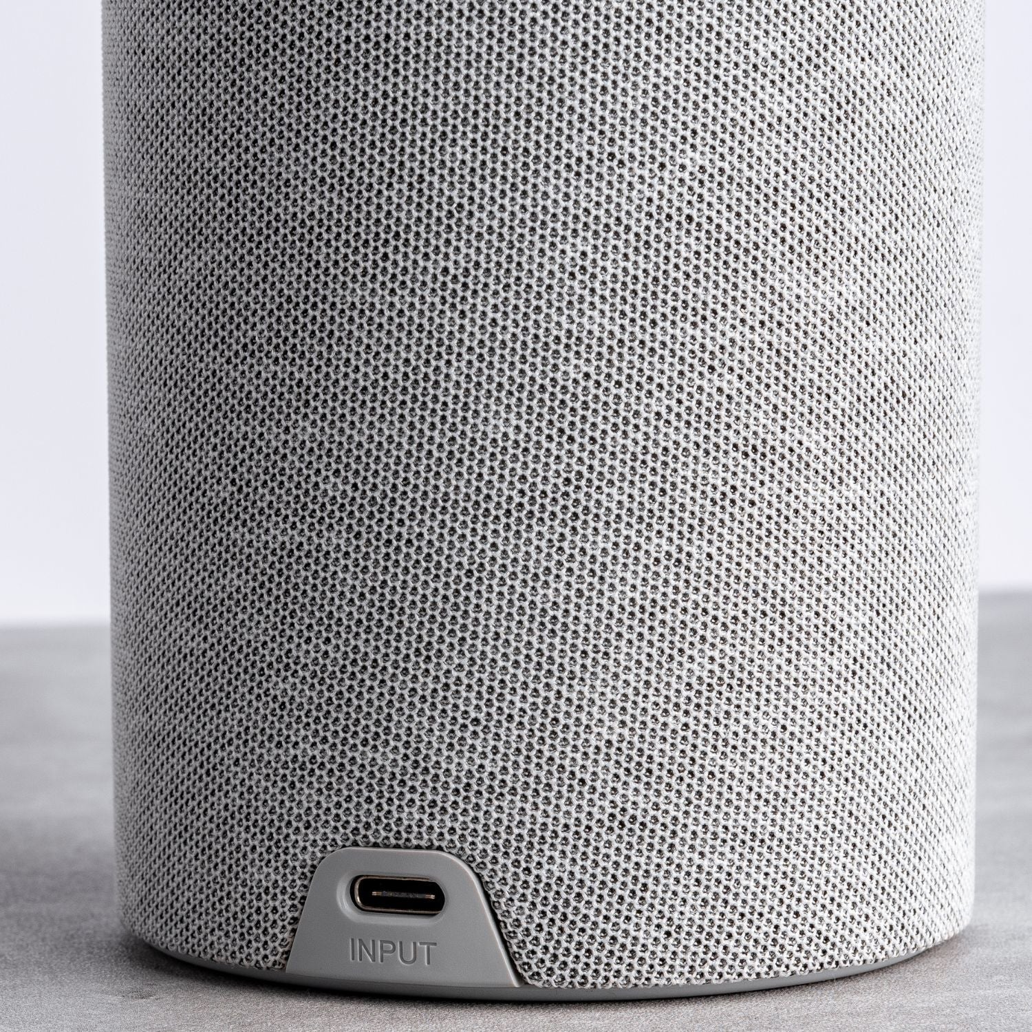 2 in 1 Magnetic Charger & Speaker - MoodPeach