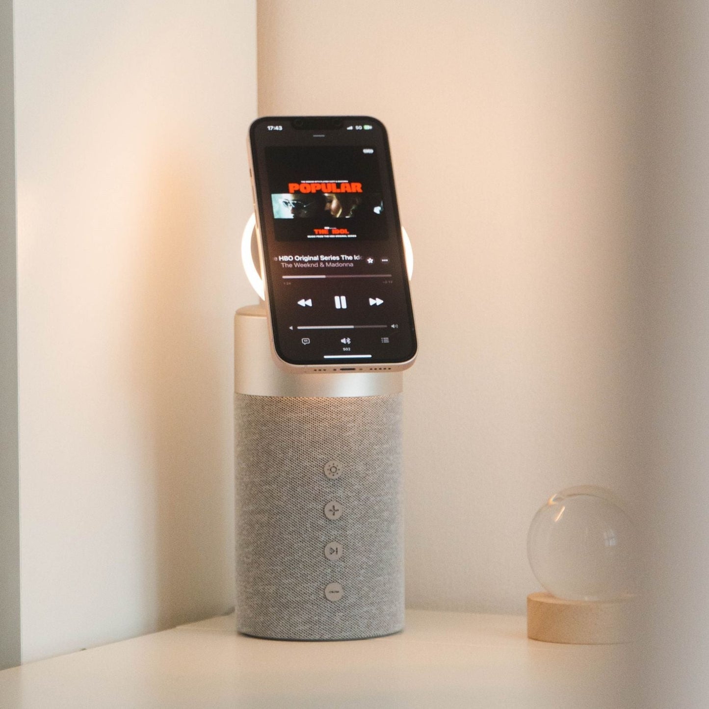 2 in 1 Magnetic Charger & Speaker - MoodPeach