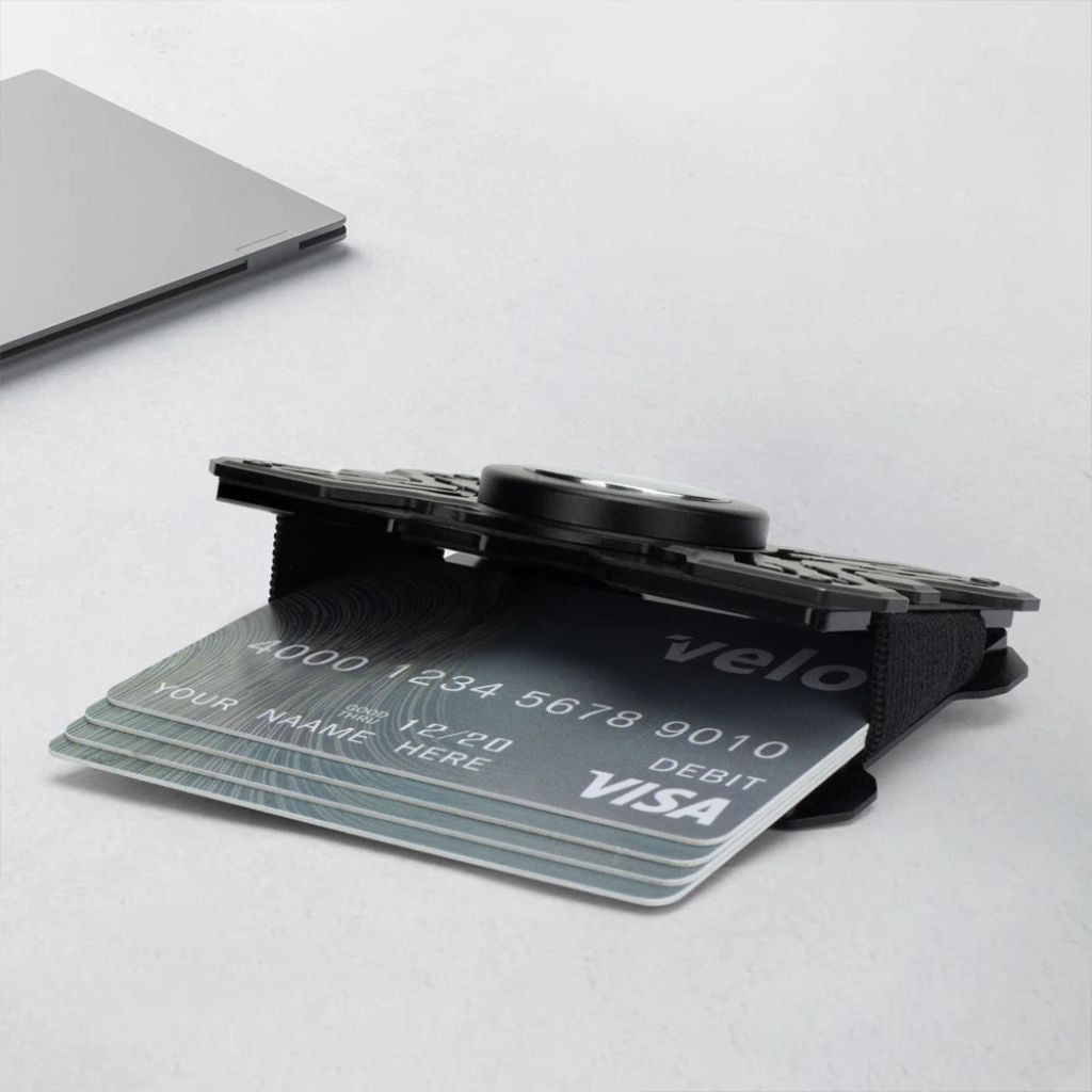 Carbon AirTag Wallet - MoodPeach
